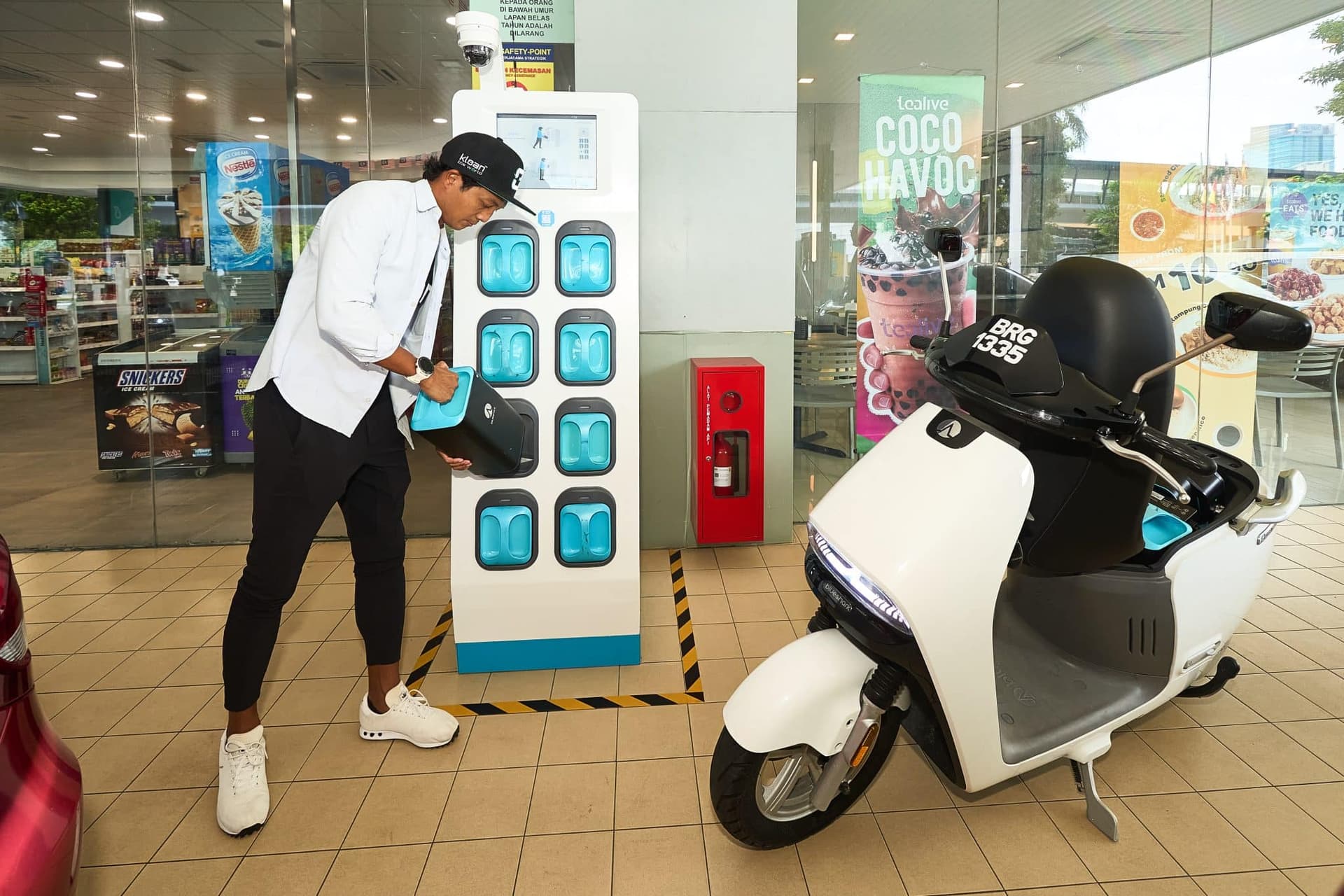 Blue shark emotorcycle 2